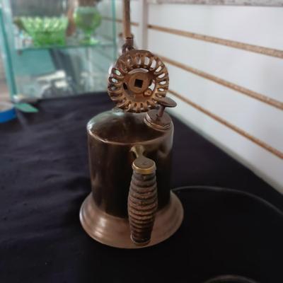 REPLICA WELDING BLOW TORCH TABLE LAMP W/METAL LAMP SHADE