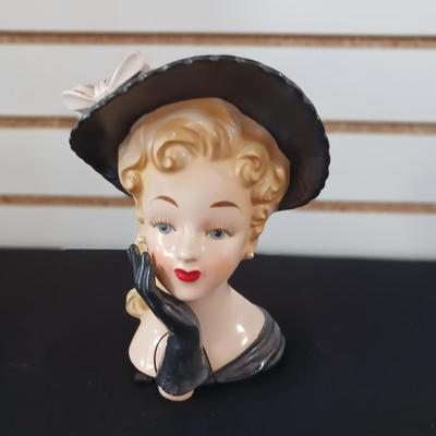 RELPO HEAD VASE