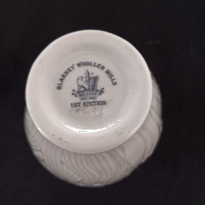 FIRST EDITION BLARNEY WOOLEN MILLS CLOVER VASE