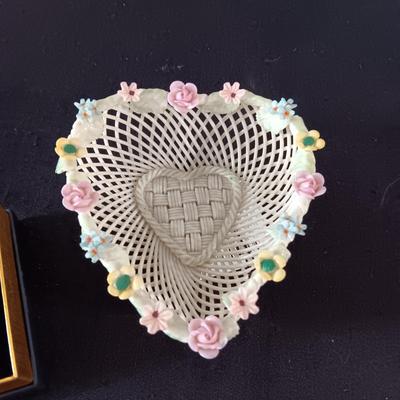 BELLEEK WOVEN HEART AND A HALCYON DAYS ENAMEL TRINKET BOX