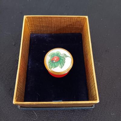 BELLEEK WOVEN HEART AND A HALCYON DAYS ENAMEL TRINKET BOX