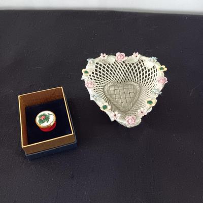 BELLEEK WOVEN HEART AND A HALCYON DAYS ENAMEL TRINKET BOX