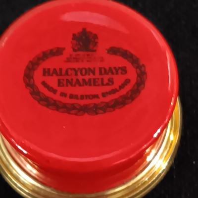 BELLEEK WOVEN HEART AND A HALCYON DAYS ENAMEL TRINKET BOX