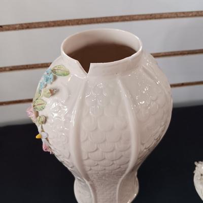 BELLEEK COVERED VASE AND BELLEEK WHITE WOVEN HEART