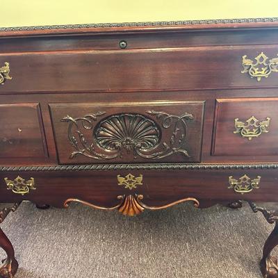 LANE Colonial Low Boy Cedar Chest