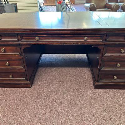 Hooker Furniture Executive Office Desk