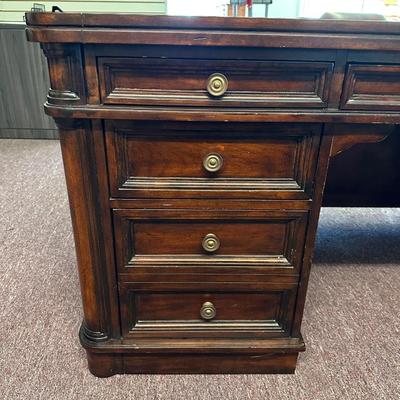 Hooker Furniture Executive Office Desk