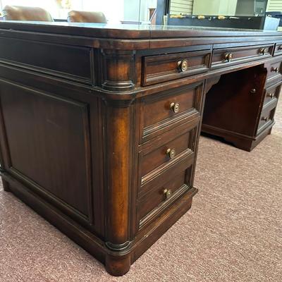 Hooker Furniture Executive Office Desk
