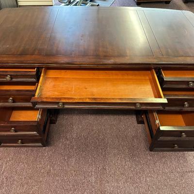 Hooker Furniture Executive Office Desk