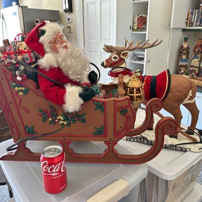Holiday - Garage - Santa Sleigh & Reindeer