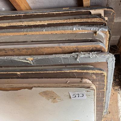 7 Ugly Garage Sale Tables