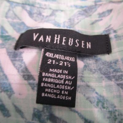2 men's Hawaiian shirts 4XL