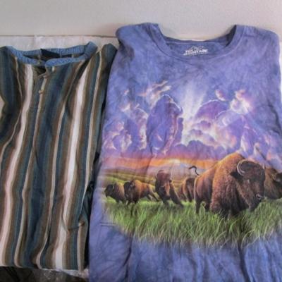 2 shirts 4XL