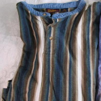 2 shirts 4XL