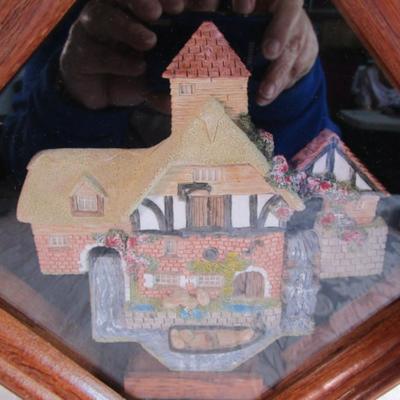 David Winter Collector's Guild plaque in shadow box