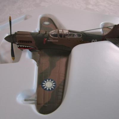 Hallmark Legends of Flight, Curtiss P-40 Warhawk