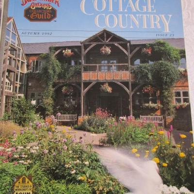 2 David Winter Collectors Guild Magazines 1992, 1994 catalog