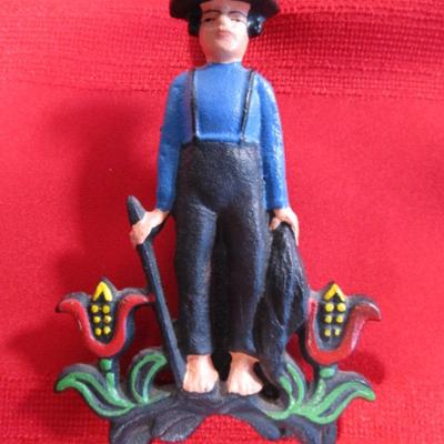 Wilton cast iron recipe clip shaped like an Amish man