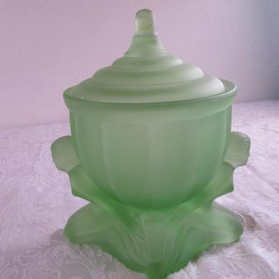 Vintage Derma Dolly Sisters powder jar, green depression satin glass