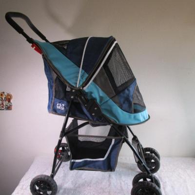 Pet Gear pet stroller with zippered mesh enclosure