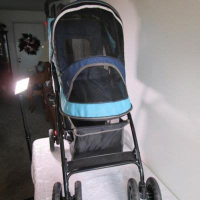 Pet Gear pet stroller with zippered mesh enclosure