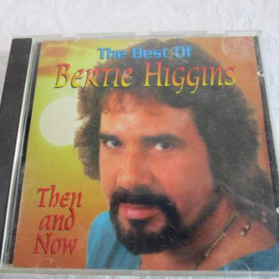 2 Bertie Higgins, Kokopelli the Indian Legend, Macarena Mix CDs