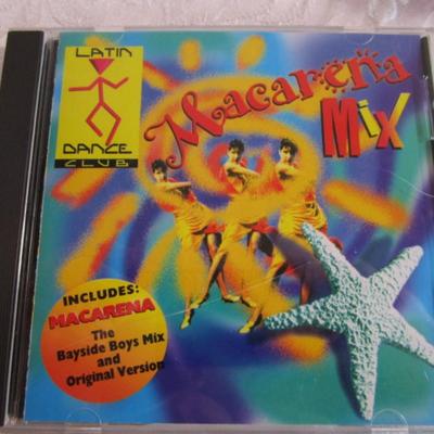 2 Bertie Higgins, Kokopelli the Indian Legend, Macarena Mix CDs