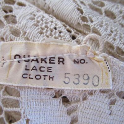 Quaker Ivory lace tablecloth #5390