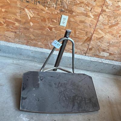 Vintage TV Wall Hanger