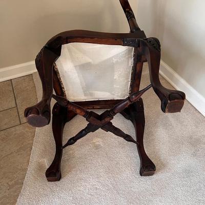Chippendale Carved Corner Chair with Claw Feet (SR-RG)