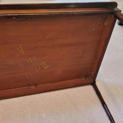 Vintage Wooden Tables (DR-EL)