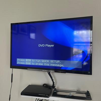 32” Sony TV, Sony DVD Player & Roku Stick (PB-MG)