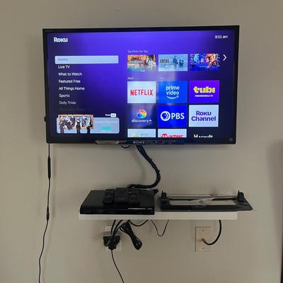 32” Sony TV, Sony DVD Player & Roku Stick (PB-MG)
