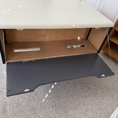 Metal and Wood Desk (O-BM)