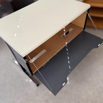 Metal and Wood Desk (O-BM)