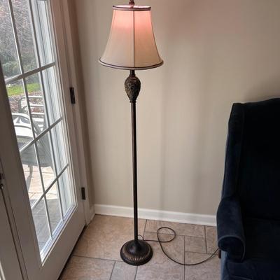 Ornate Floral Floor Lamp (SR-RG)