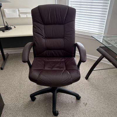 Glass Top Desk and Leather Office Chair (O-BM)