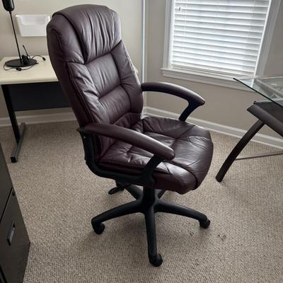 Glass Top Desk and Leather Office Chair (O-BM)