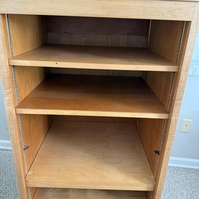 Wooden Storage Shelf (O-BM)