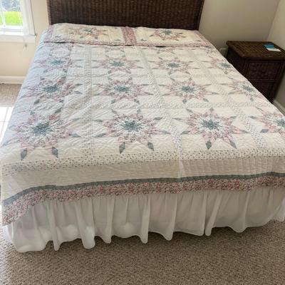 Collection of Quilts & Bed Covers (PB-MG)