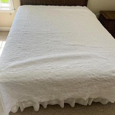 Collection of Quilts & Bed Covers (PB-MG)
