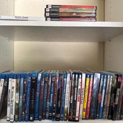 Garage - DVD Wii, PlayStation 2, Blue Ray Movies