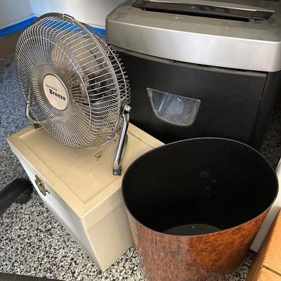Garage - Office chair lot w/ fan