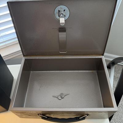 Office Essentials (O-BM)