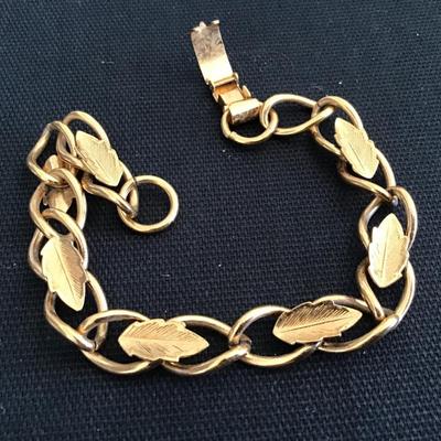 Gold Tone Leaf Bracelet