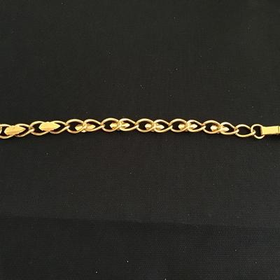 Gold Tone Leaf Bracelet