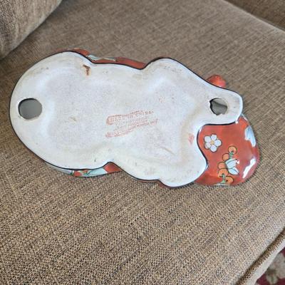 Ceramic cat