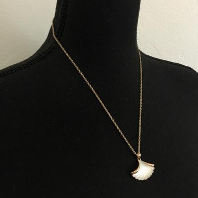 Vintage Avon, gold, toned, frosted glass, shell pendant necklace