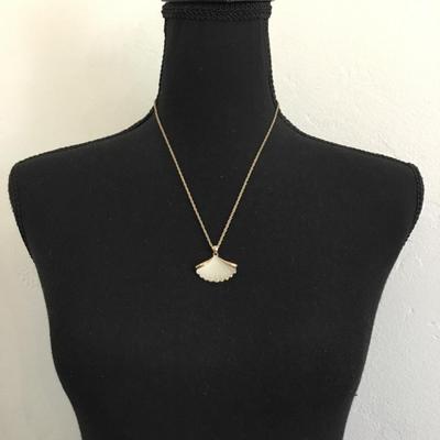 Vintage Avon, gold, toned, frosted glass, shell pendant necklace