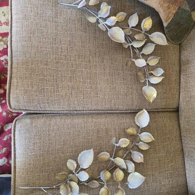 Home interior leaves